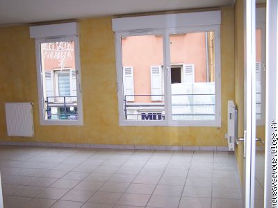 le salon ( tr&egrave;s grand )